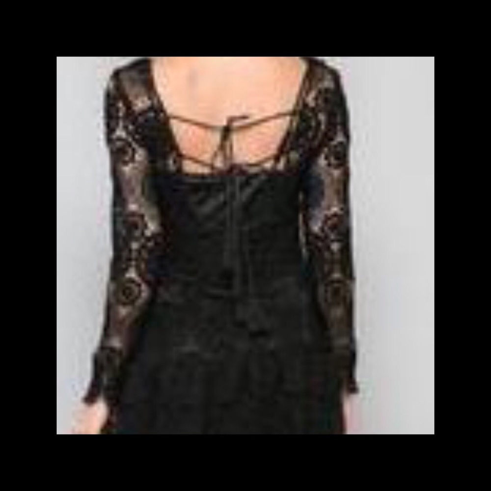 Crochet Lace - Picture 3 of 4